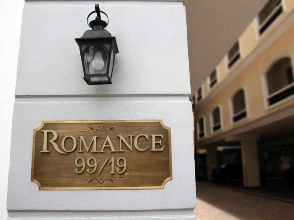 Romance Hotel Srinakarin Бангкок Экстерьер фото